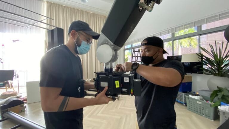 Crew mounting the flex 4k to the bolt robotic arm